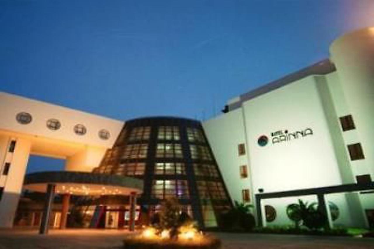 Arinna Hotel Titreyengol Exterior photo